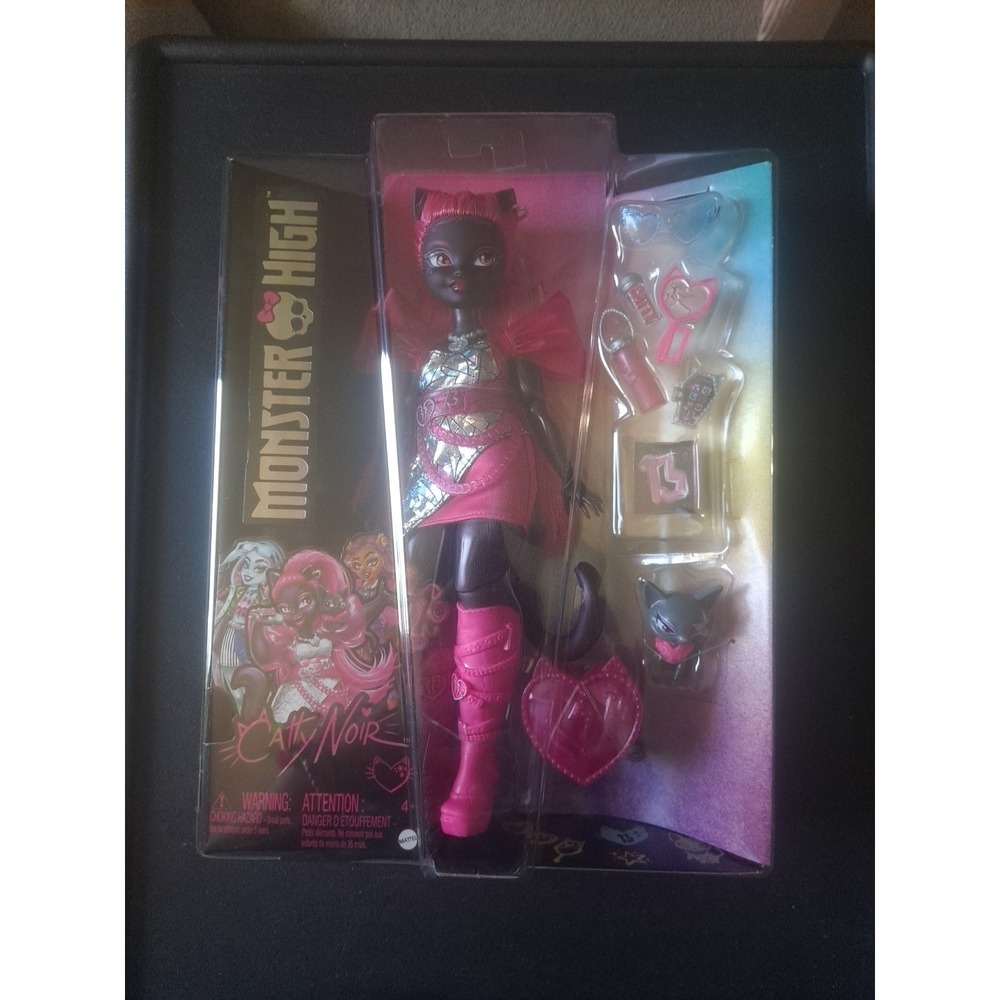 NIP Mattel Monster High Catty Noir & Amulette Pet 10'' DOLL With Accessories‎